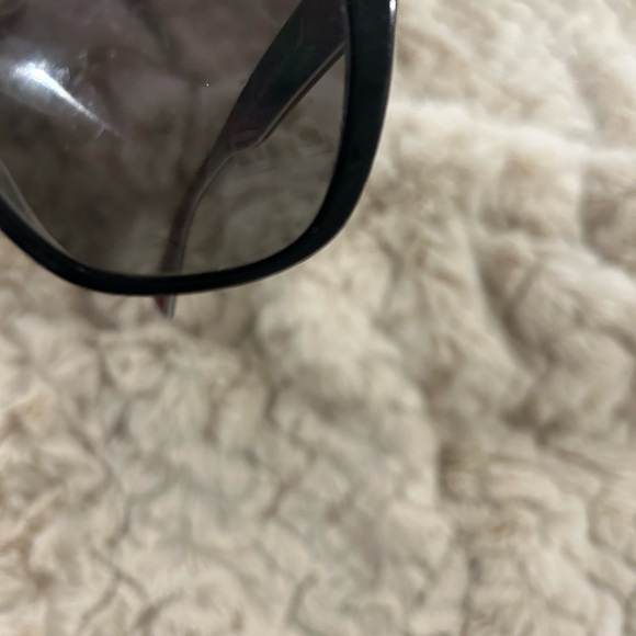 Dolce and Gabbana polarized glasses - Picture 10 of 10